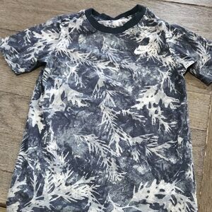 Size sm boys Nike t-shirt